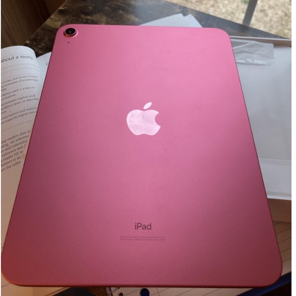 New Pink Apple IPad 10th Generation 64GB In Sealed Box - Picture 3 of 7